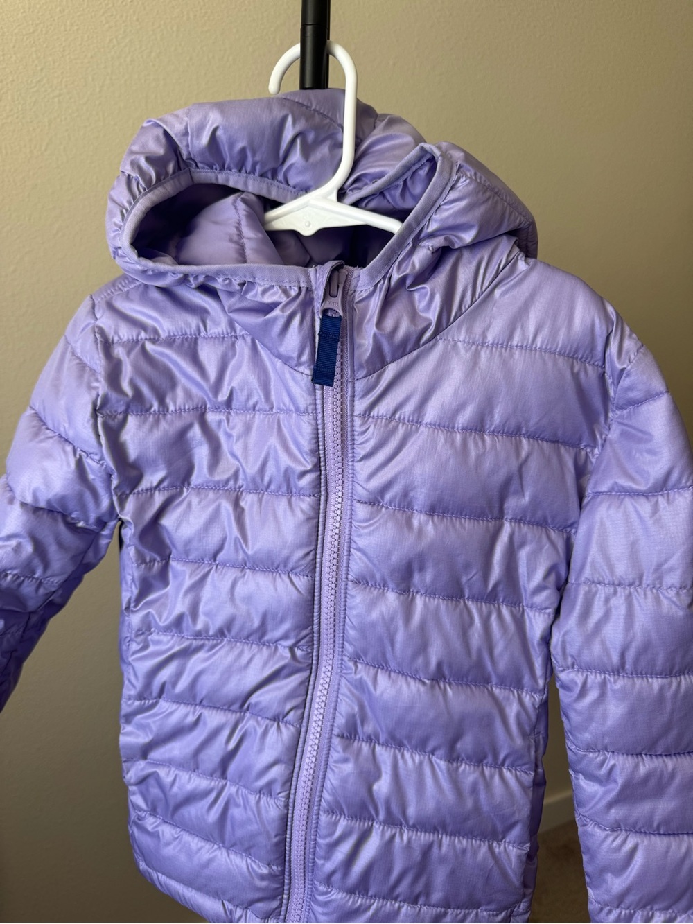 Primary Girls' Lightweight Hooded Puffer Jacket - Picture 2 of 5